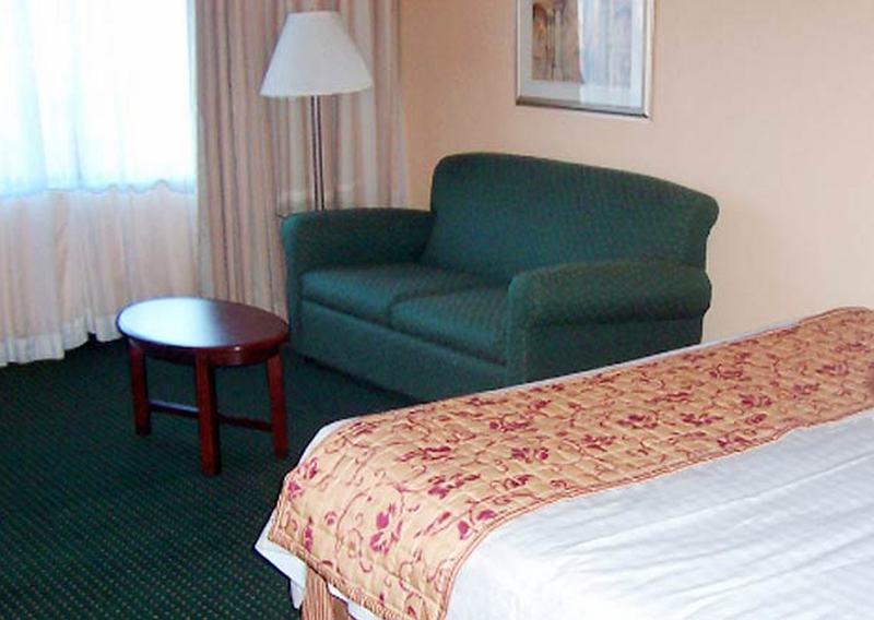 Courtyard By Marriott Hotel Decatur
